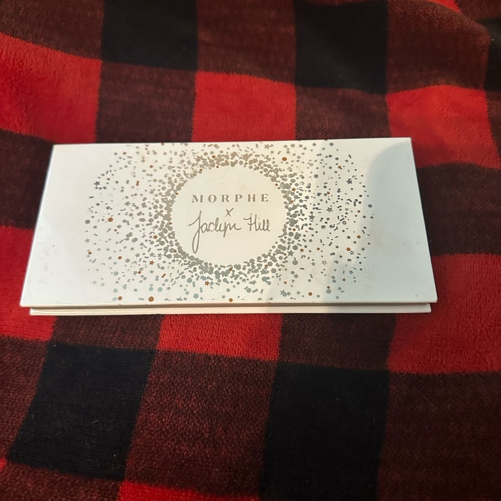 Jaclyn hill eyeshadow pallet